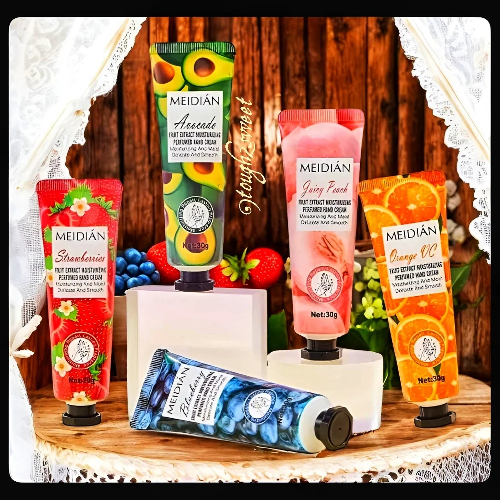 🆕LAST SET🌹FRUIT EXTRACT MOISTURIZING SCENTED HAND CREAM GIFT SET NEW IN BAG